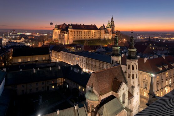 Widok Wawelu, zachód słońca w Krakowie
